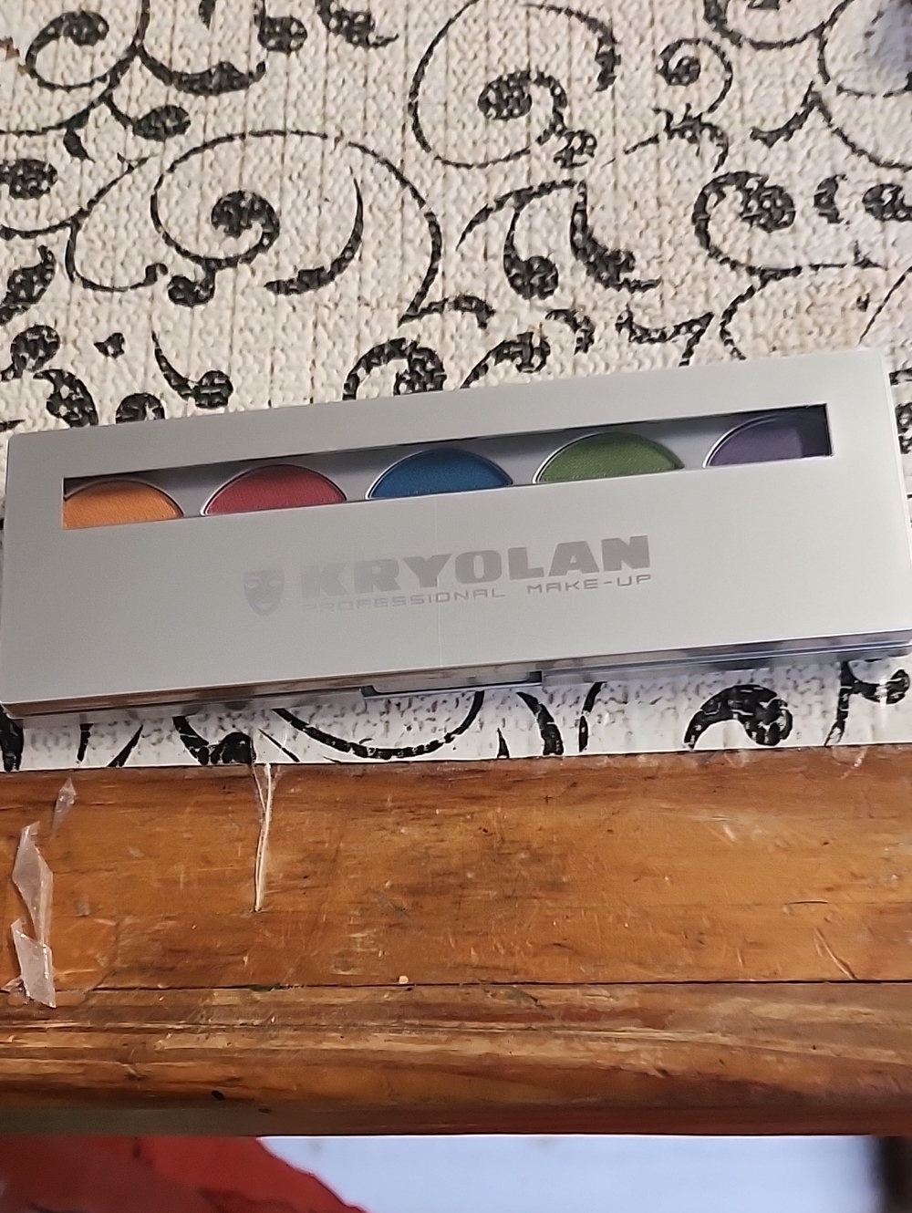 Kryolan Professional Makeup Color Palette - Rainbow Shades